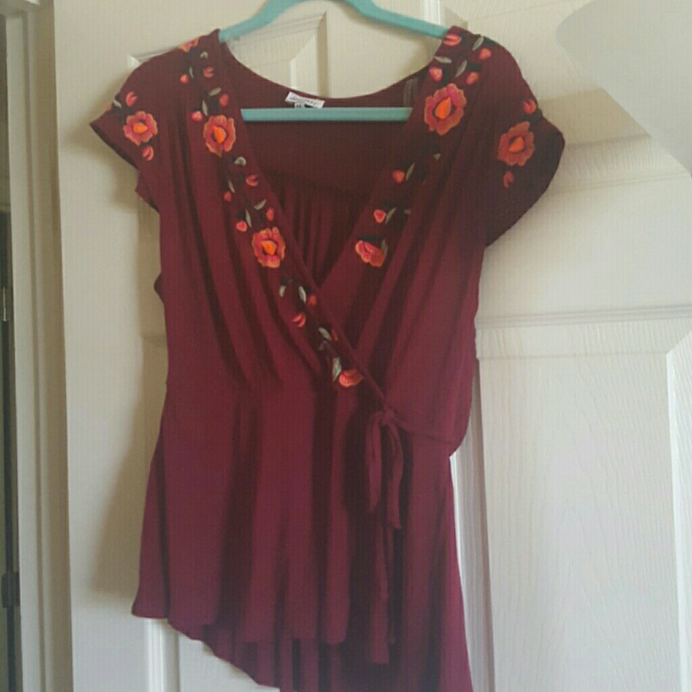 NWOT Beautiful embroidered burgundy wrap top